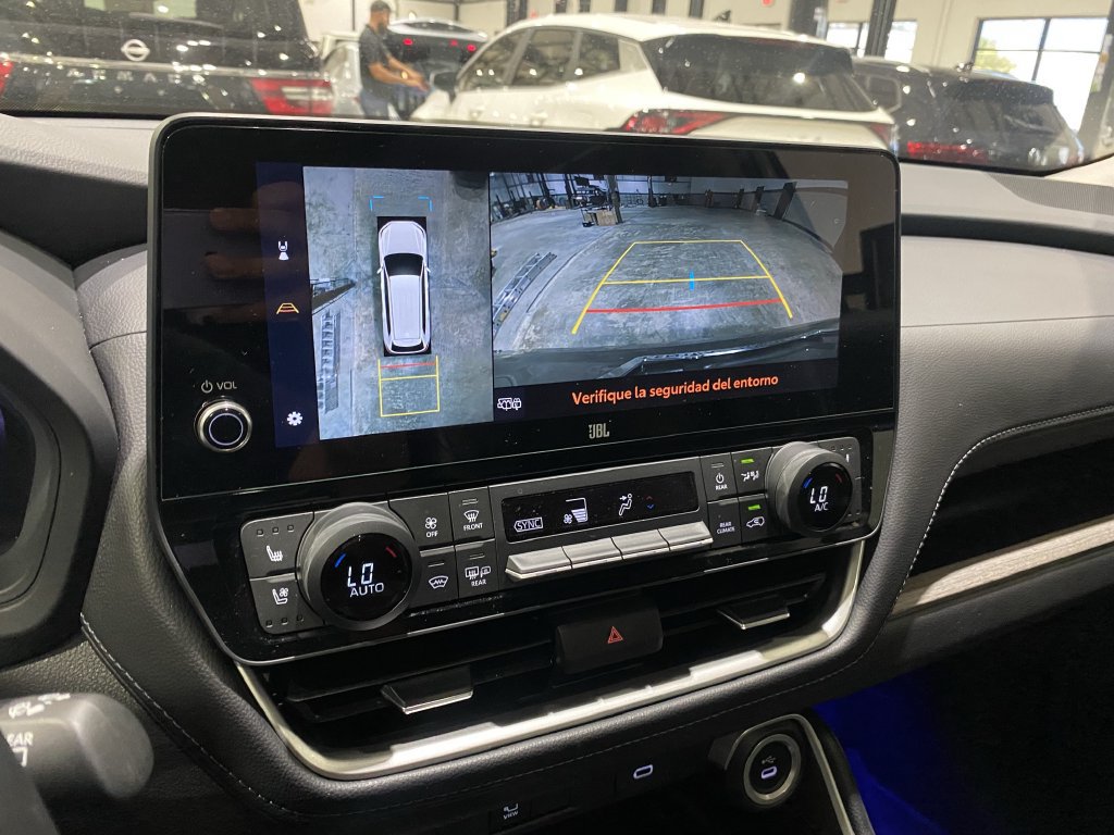 Used 2025 Toyota Grand Highlander AWD image 6