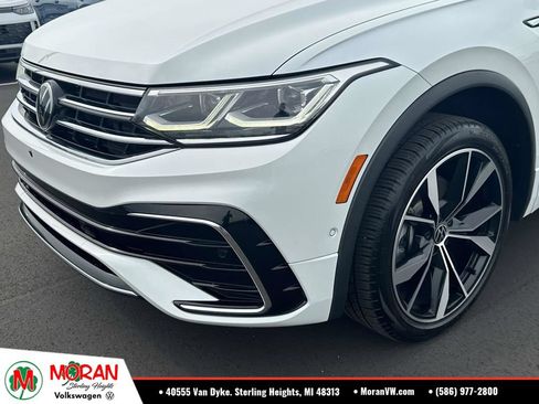 Used 2022 Volkswagen Tiguan SEL R-Line AWD/4WD image 7