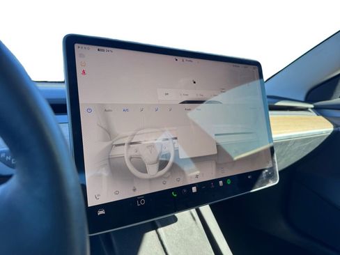 Used 2022 Tesla Model 3 image 15