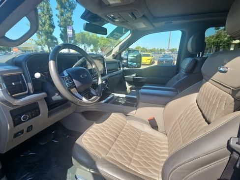 Used 2025 Ford F250 Platinum w/ Platinum Plus Package AWD/4WD image 14