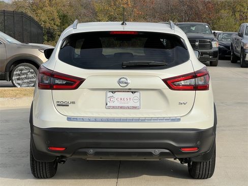 Certified 2021 Nissan Rogue Sport SV image 5