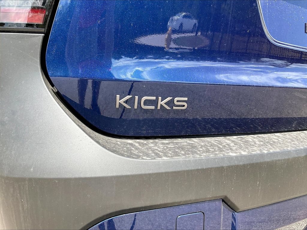 New 2027 Nissan Kicks SV FWD image 9