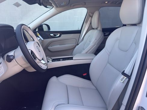 New 2026 Volvo XC60 T8 Ultra w/ Protection Package Premier AWD/4WD image 14