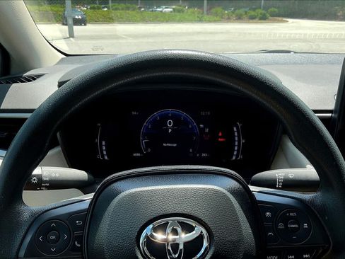 Used 2026 Toyota Corolla LE FWD image 25