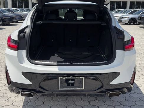 Used 2022 BMW X4 xDrive30i w/ M Sport Package 2 AWD/4WD image 17