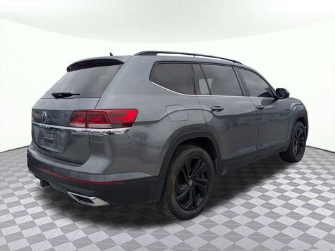 Used 2022 Volkswagen Atlas SE image 3