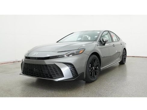 New 2026 Toyota Camry SE image 32