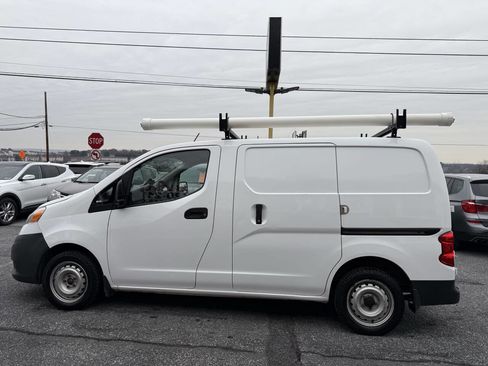 Used 2019 Nissan NV200 S image 8