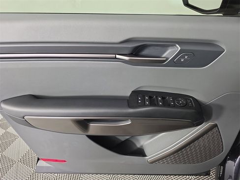 Used 2026 Kia EV9 Light image 18