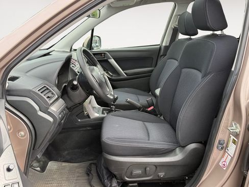 Used 2016 Subaru Forester 2.5i Premium AWD/4WD image 12