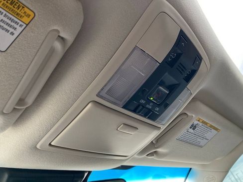 Used 2023 Lexus GX 460 Premium image 31