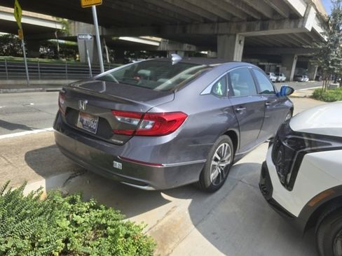 Used 2018 Honda Accord EX-L image 5