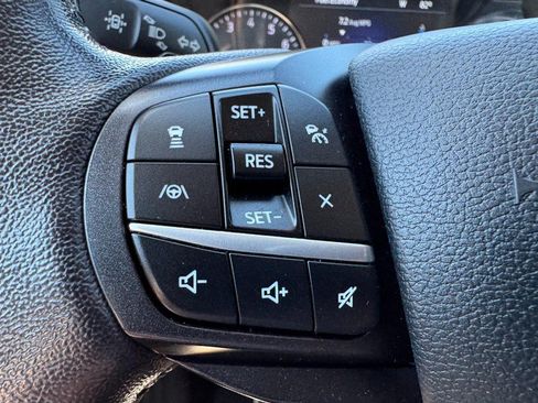 Used 2020 Ford Explorer XLT w/ Equipment Group 202A AWD/4WD image 18