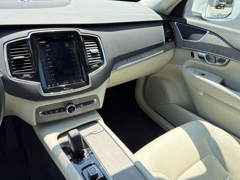 Certified 2023 Volvo XC90 B6 Plus AWD/4WD image 27