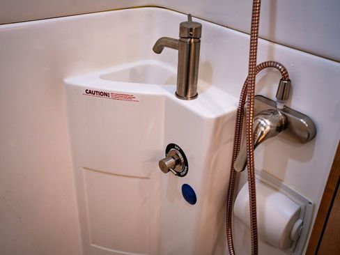 Used 2022 Mercedes-Benz Sprinter 3500 image 53