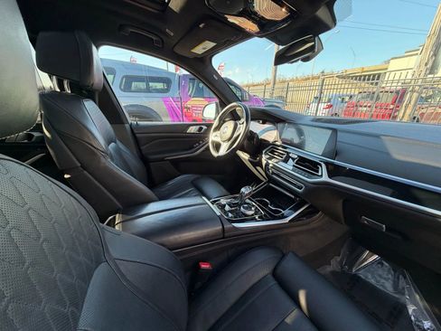 Used 2019 BMW X7 xDrive50i w/ M Sport Package image 44