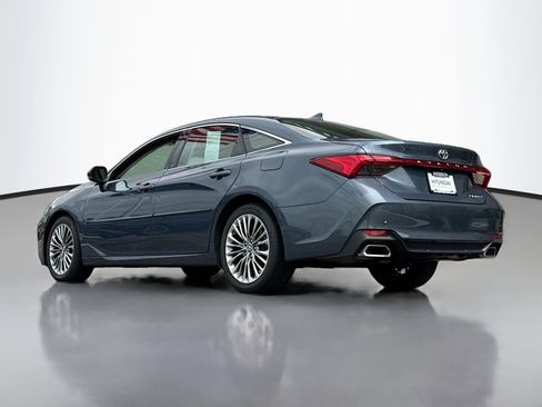 Used 2019 Toyota Avalon Limited w/ Advanced Safety Package FWD image 13