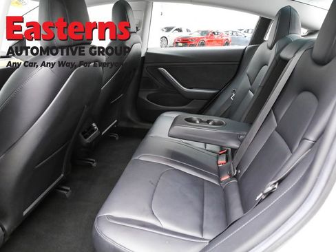 Used 2018 Tesla Model 3 Long Range image 19
