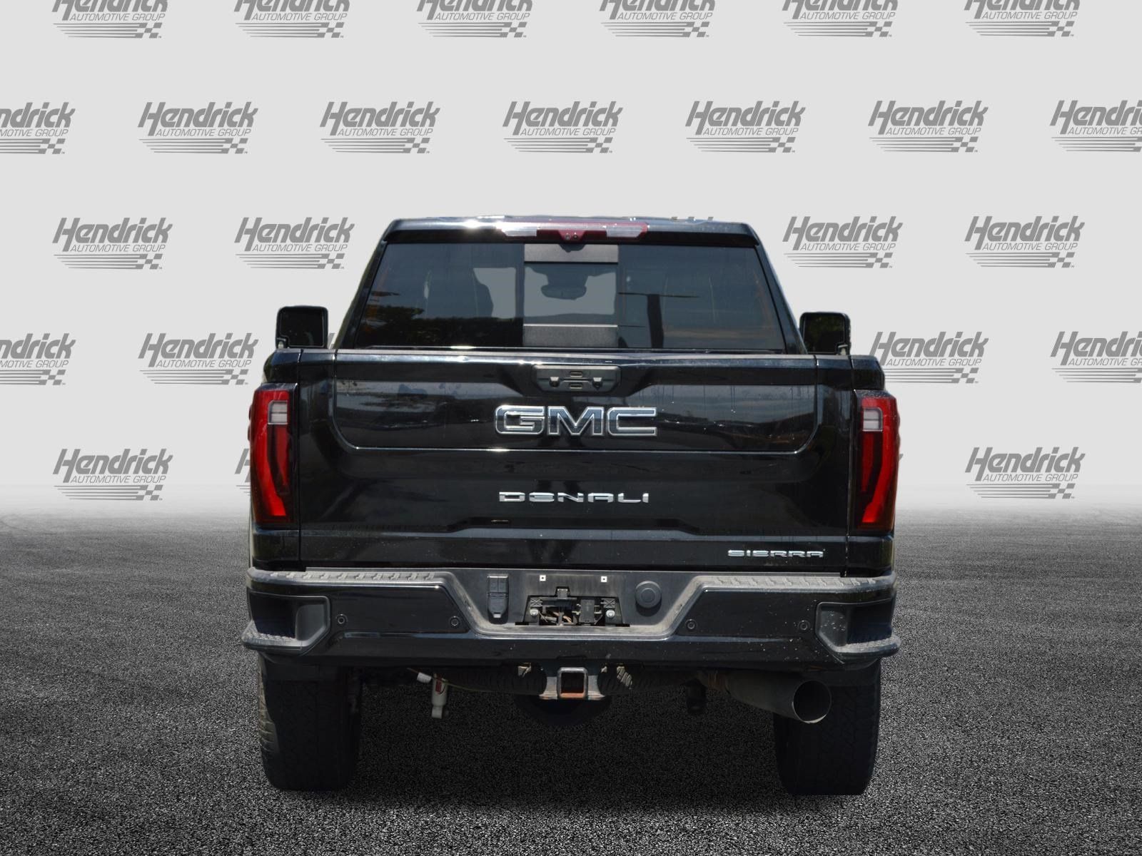 Used 2024 GMC Sierra 2500 Denali Ultimate AWD/4WD image 10