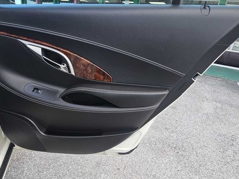 Used 2011 Buick LaCrosse CXL AWD/4WD image 20