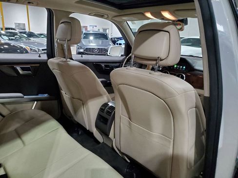 Used 2014 Mercedes-Benz GLK 350 4MATIC image 22