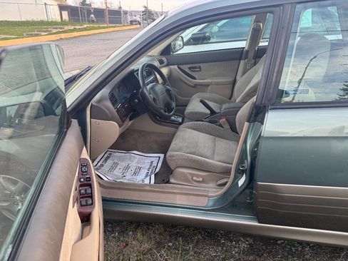 Used 2003 Subaru Outback Wagon AWD/4WD image 8