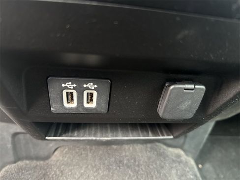 Used 2020 Ford F150 XLT image 27