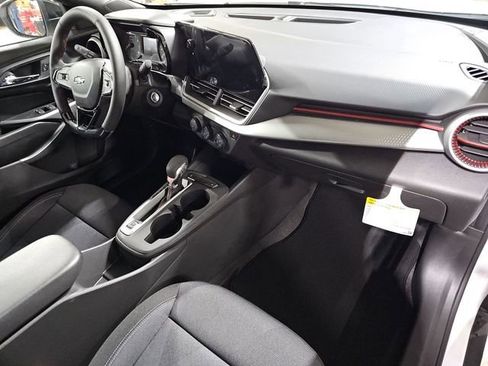 New 2026 Chevrolet Trax RS w/ Sunroof Package FWD image 26