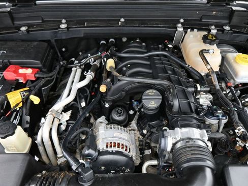 Used 2022 Jeep Wrangler Unlimited Sport image 16