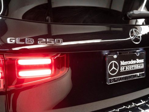 Certified 2026 Mercedes-Benz GLB 250 image 9