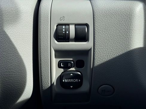 Used 2013 Subaru Forester 2.5X w/ Popular Pkg 1 image 23