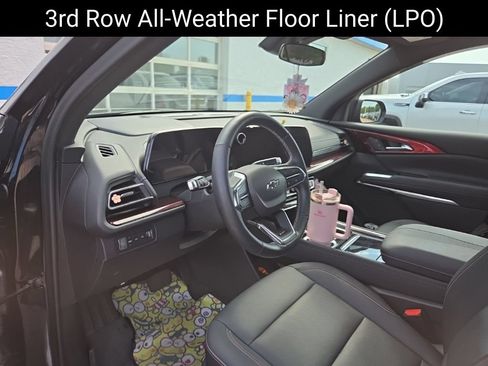Used 2024 Chevrolet Traverse Z71 w/ LPO, Floor Liner Package AWD/4WD image 17
