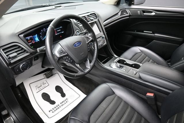 Used 2018 Ford Fusion SE w/ Equipment Group 201A FWD image 19