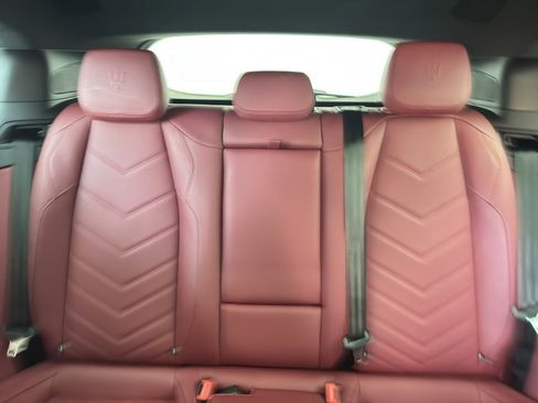 Used 2024 Maserati Grecale Trofeo image 13