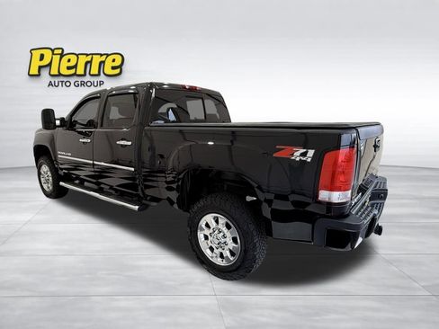 Used 2013 GMC Sierra 3500 Denali w/ Suspension Package, Off-Road image 2
