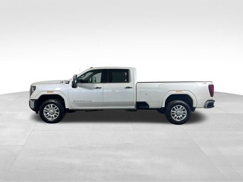 Used 2024 GMC Sierra 3500 SLT AWD/4WD image 2