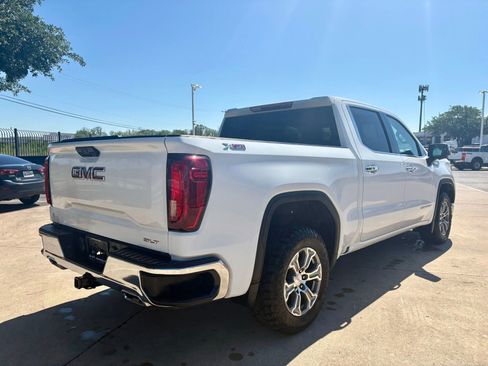 Used 2023 GMC Sierra 1500 SLT w/ X31 Off-Road Package AWD/4WD image 3