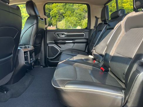 Used 2019 RAM 1500 Laramie image 37