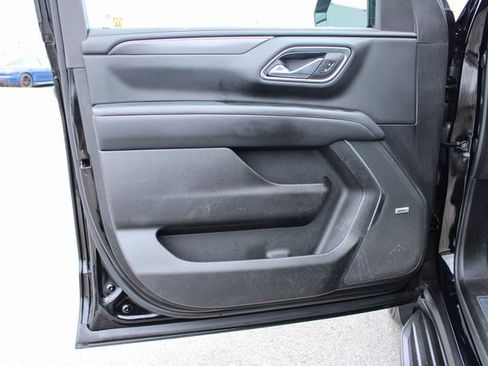 Used 2024 Chevrolet Suburban RST w/ Luxury Package image 10