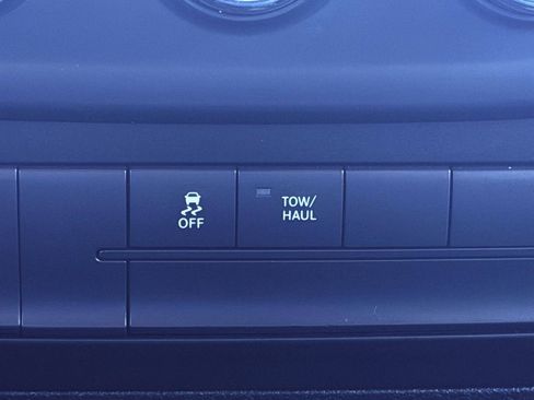Used 2014 RAM 1500 Classic SLT RWD image 35