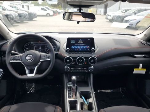New 2025 Nissan Sentra SR w/ Trunk Package image 21