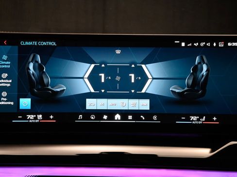 Used 2026 BMW M5 w/ Carbon Package image 95