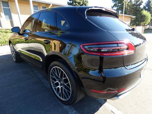 Used 2018 Porsche Macan Sport Edition image 13