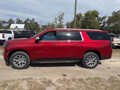 New 2026 Chevrolet Suburban Premier image 6