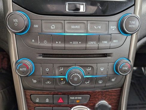 Used 2013 Chevrolet Malibu LT image 16