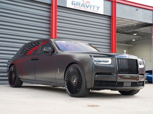 Used 2021 Rolls-Royce Phantom Extended Wheelbase image 9