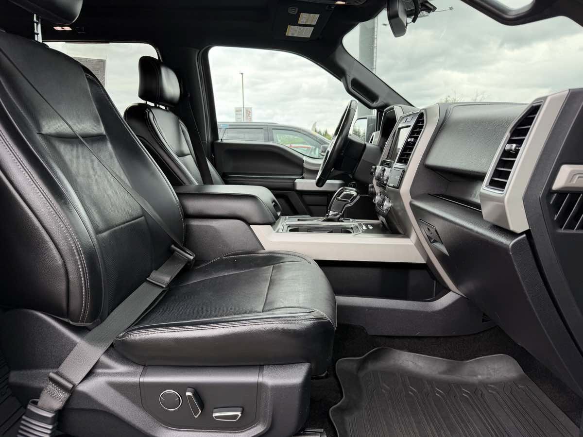 Used 2017 Ford F150 Lariat w/ Equipment Group 501A Mid AWD/4WD image 13