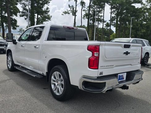 Used 2024 Chevrolet Silverado 1500 LTZ AWD/4WD image 3