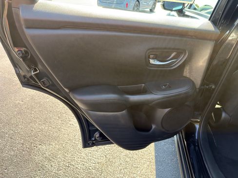 Used 2024 Honda HR-V LX image 25