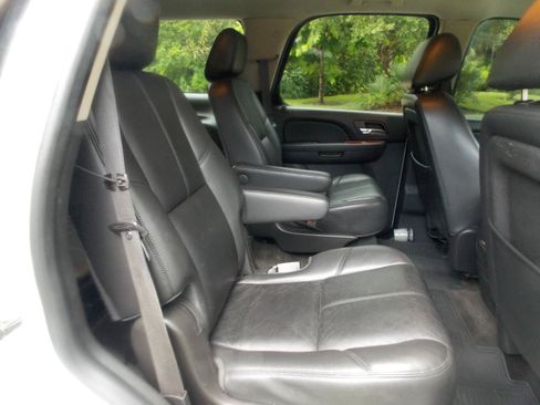 Used 2013 Chevrolet Tahoe LT w/ All-Star Edition RWD image 19